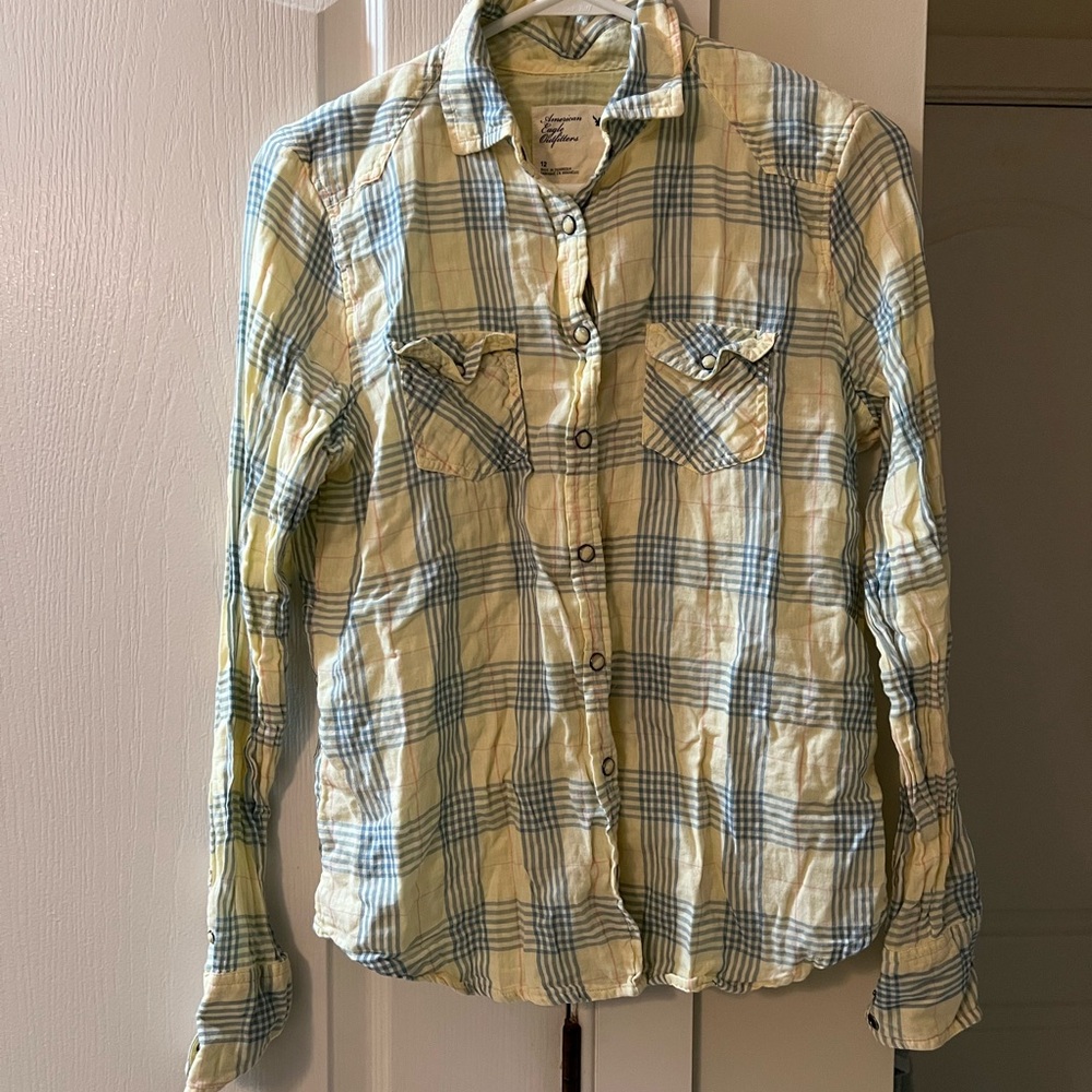 American Eagle Plaid Button-Up Shirt